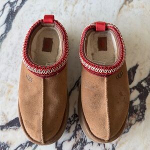 UGG Tazz Platform Slippers